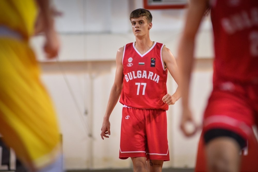 Georgi Gerganov with Bulgaria U20 against North Macedonia